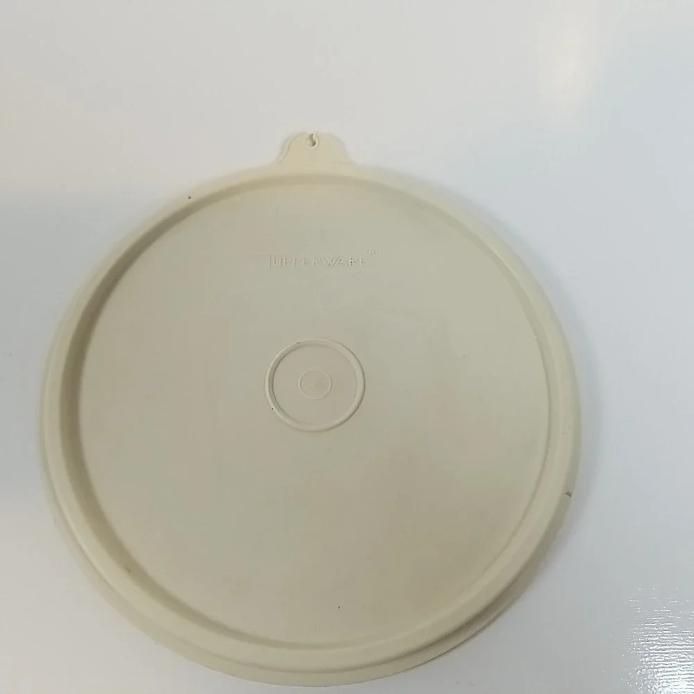 💲 Tupperware Tan Medium 6.5 inch Replacement Lid # 227-24 Tupper Seal (RR8)